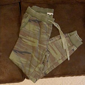 Z supply sweats camo